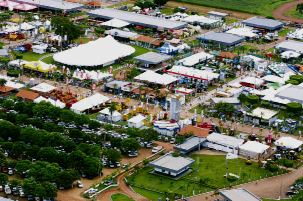 1958 x 2022: o que mudou nos tratores e como eles viraram vitrines da  evolução tecnológica no agro, Agrishow 2022